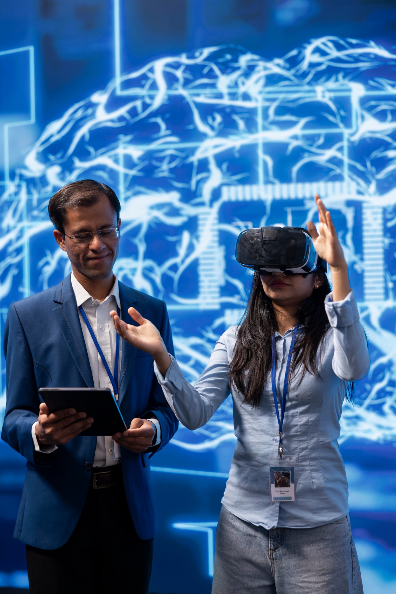 Expert doing VR demonstration at AI tech summit event